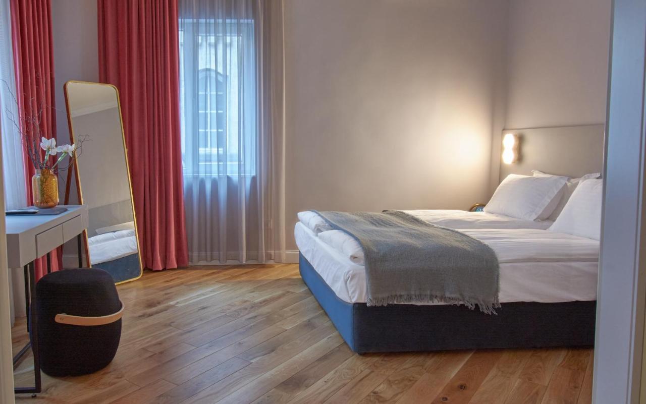 The Embassy Suites Софія Екстер'єр фото